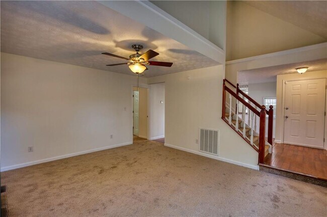 Building Photo - 2475 Nugget Dr SW