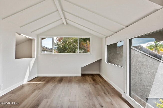 Building Photo - 1433 Eastwind Cir