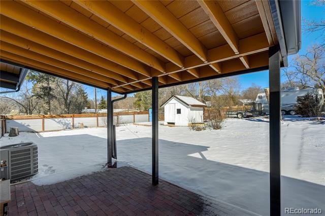 Building Photo - 1424 Columbine Rd
