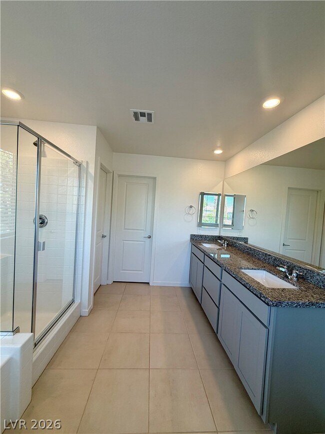 Building Photo - 11377 Sonny Miller Ct
