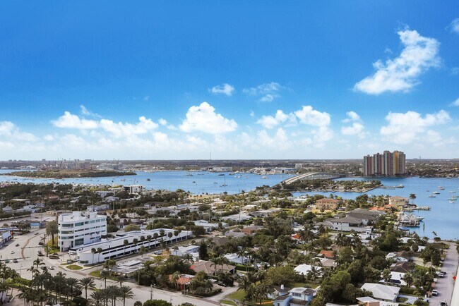 Building Photo - 3000 N Ocean Dr