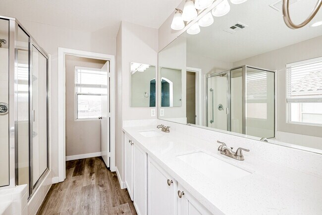 Building Photo - 724 Beechwheat Way