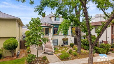 Building Photo - For Rent – 1 Bedroom Back Unit in Mid-Town...