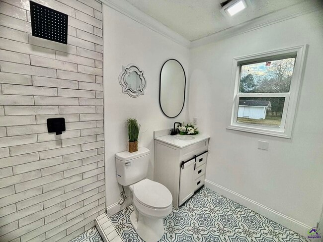 Building Photo - 2800 S Estates Rd