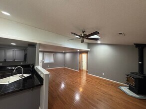 Building Photo - 509 Chelan Ave