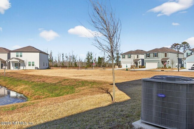 Building Photo - 14790 Cashew Ave