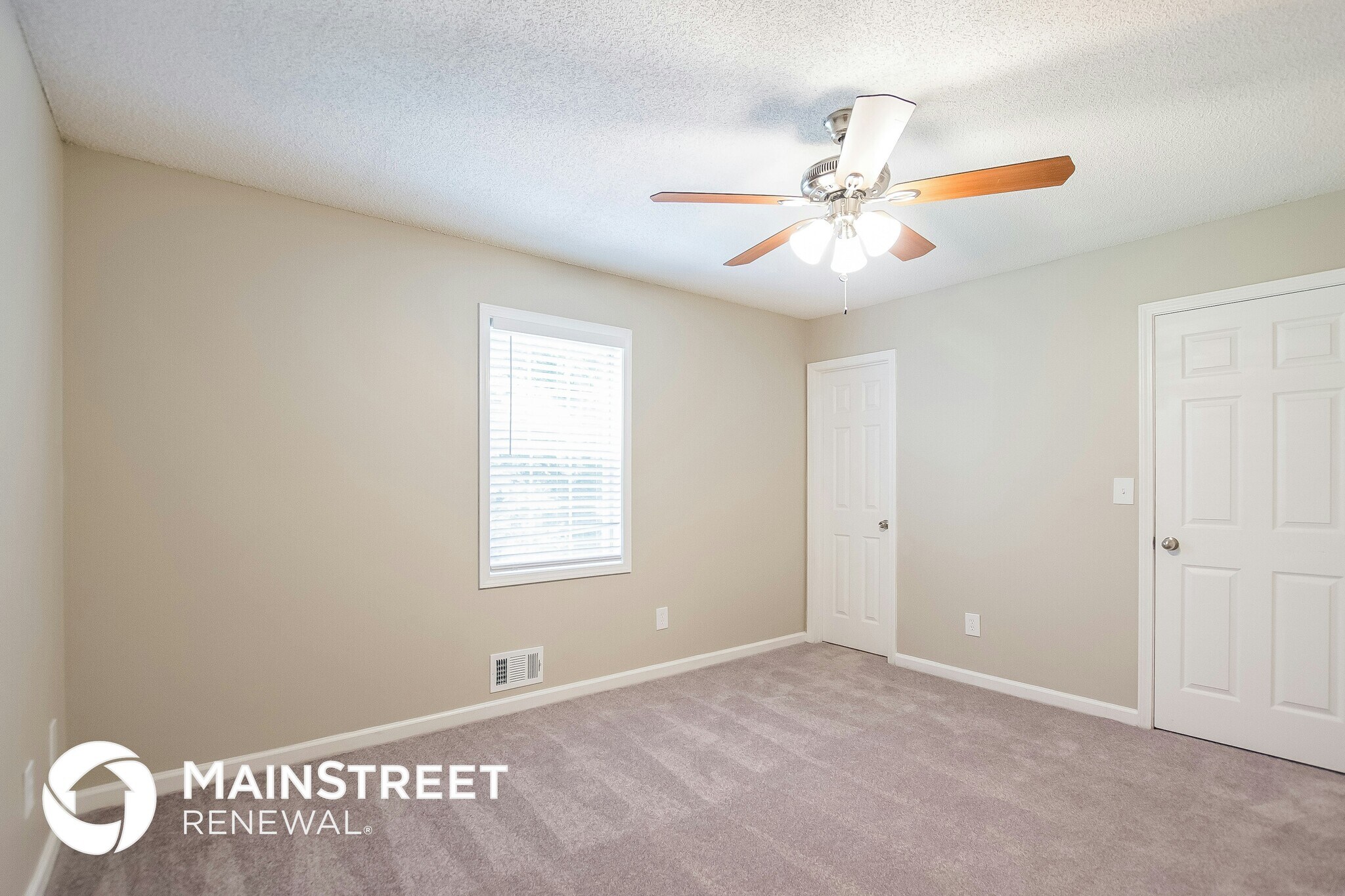 Building Photo - 111 Brookside Dr