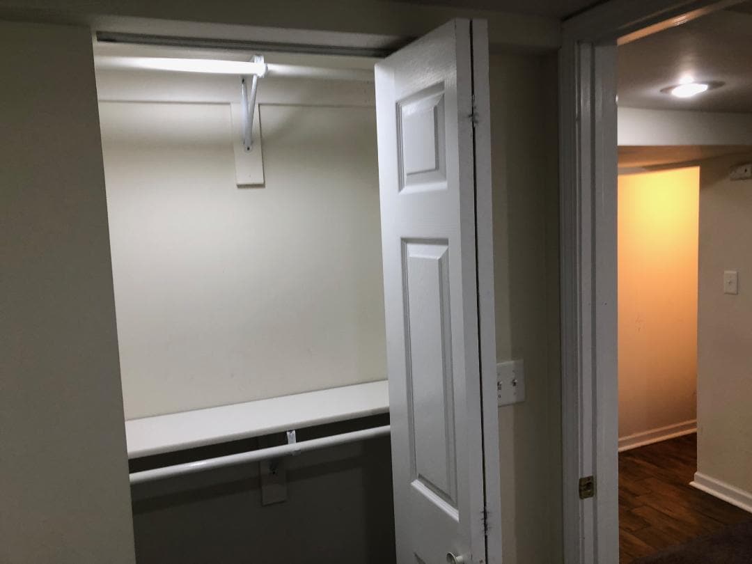 Building Photo - 1703 W Irving Park Rd