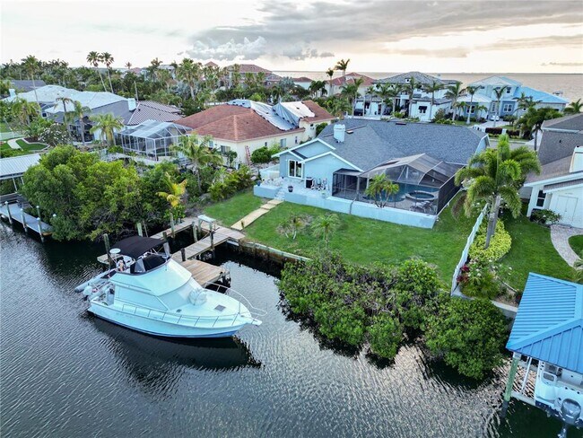 Building Photo - 6611 Surfside Blvd