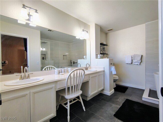 Building Photo - 4521 Palm Mesa Dr