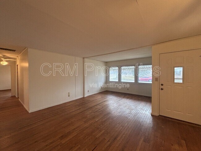 Building Photo - 202 Lody Ln