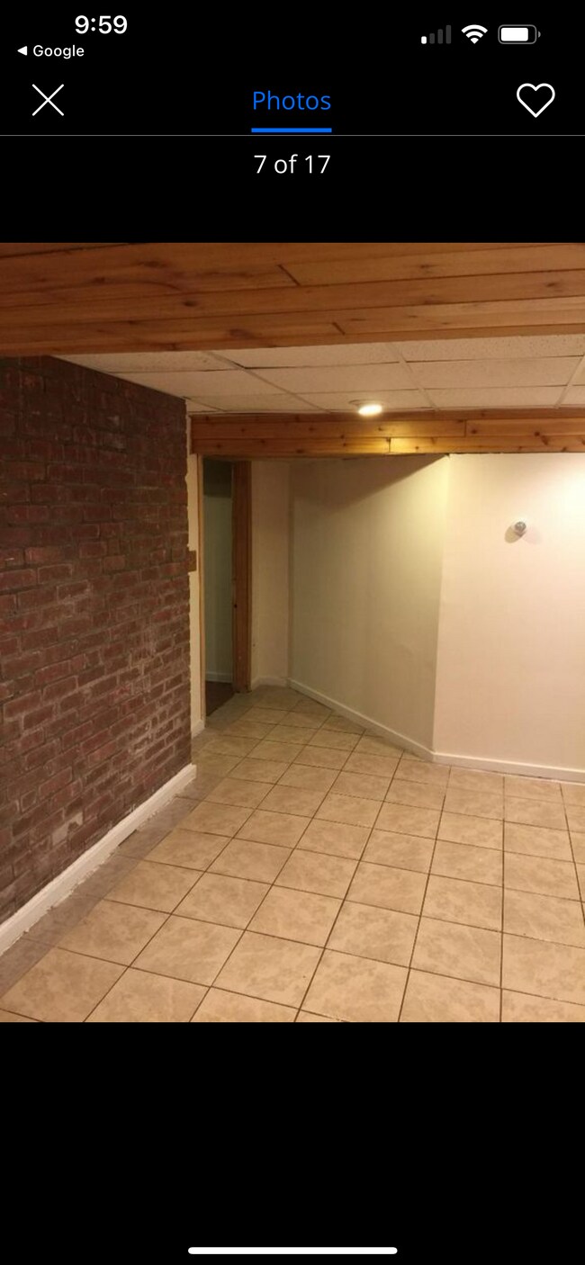 Building Photo - 46 Pleasant View St