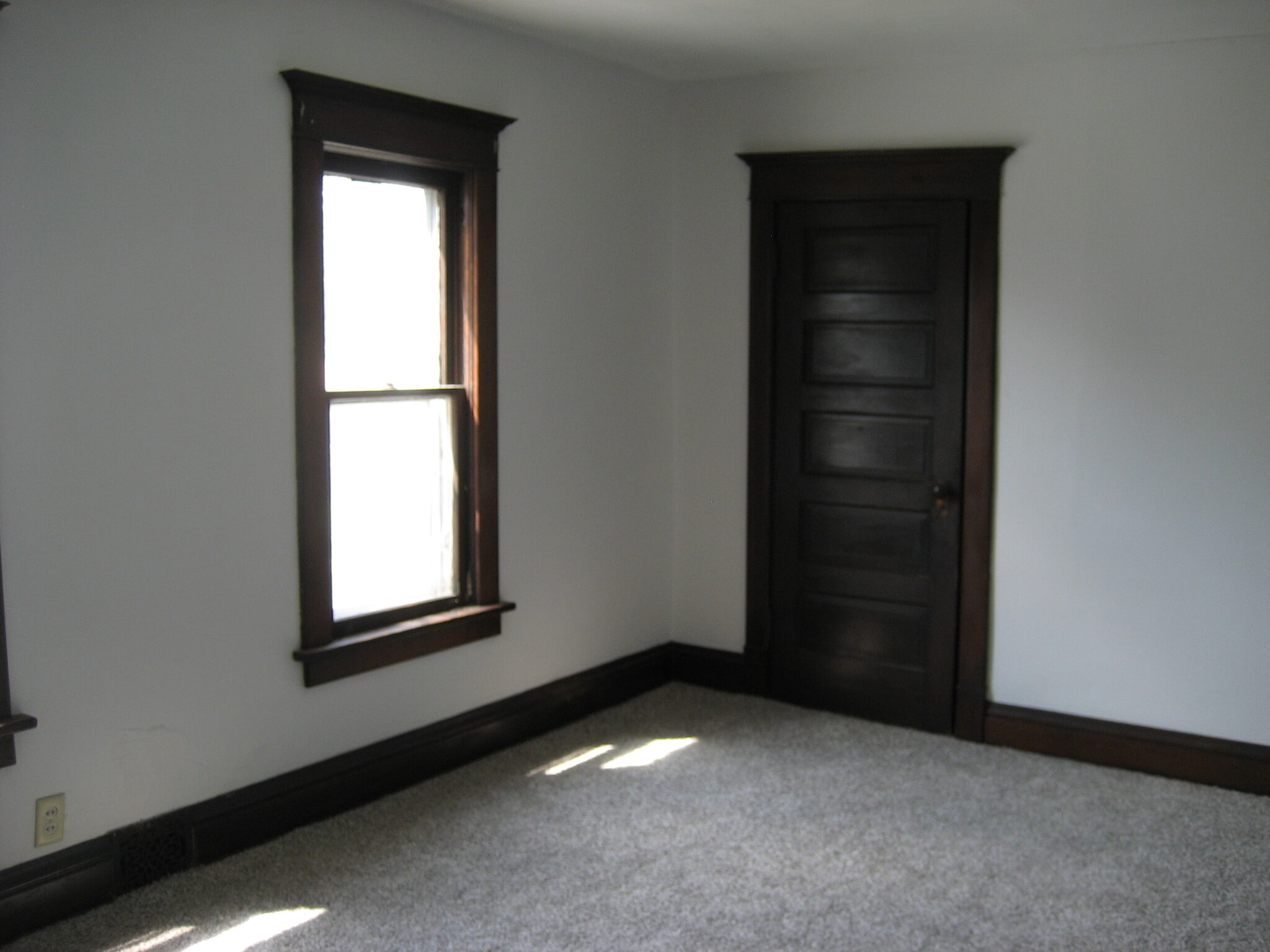 Building Photo - 1227 Williston Ave