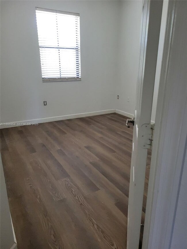 Building Photo - 4219 SW 164th Ct