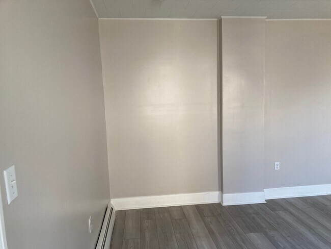 Building Photo - 101 Knobley St