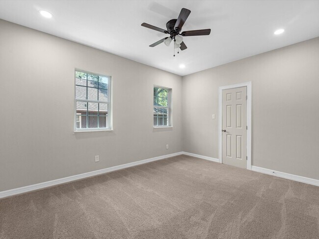 Building Photo - 3311 El Dorado Blvd