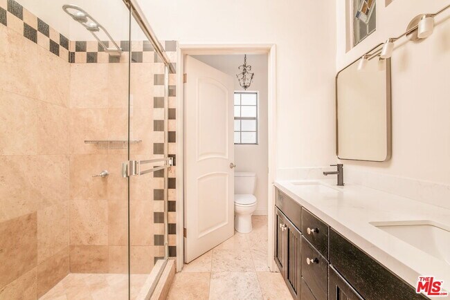 Building Photo - 36 Navy St