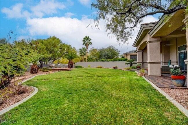 Building Photo - 304 Mesa Rim Ct