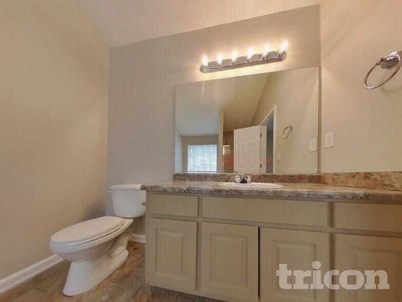 Building Photo - 455 Thistle Cove