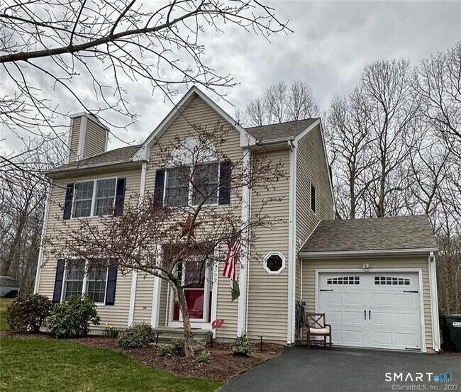 Building Photo - 209 Deerfield Ridge Dr