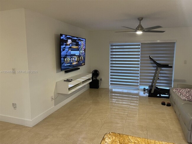 Building Photo - 1440 SW 118th Ave