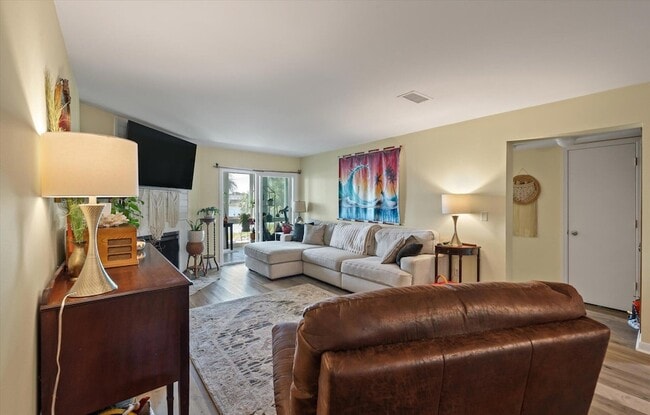 Building Photo - 4 W Mariners Cay Dr