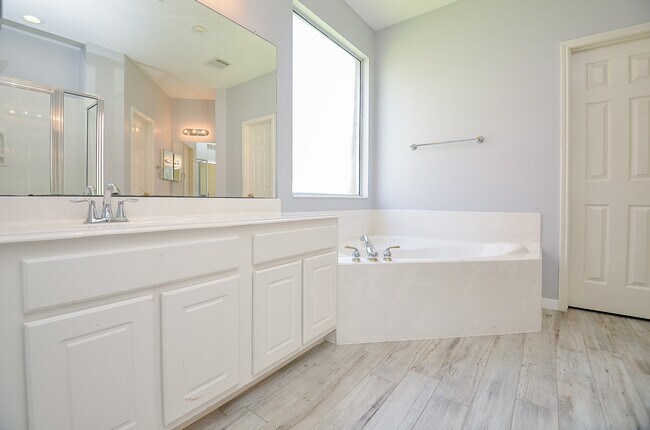 Building Photo - 1114 Oxford Mills Ln