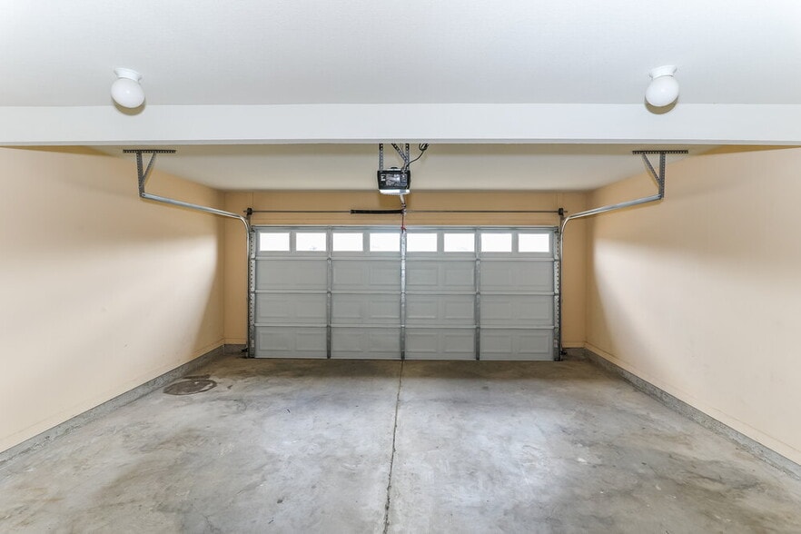 Building Photo - 9007 Billy Pat Dr