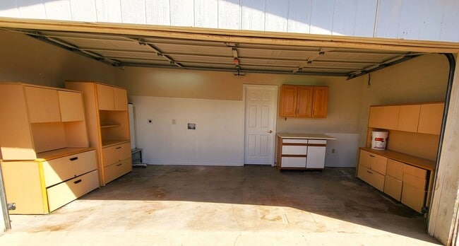 Building Photo - CENTRAL PHOENIX AFFORDABLE READY TO RENT!!!!