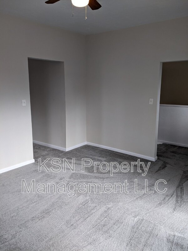 Building Photo - 1124 Collins St