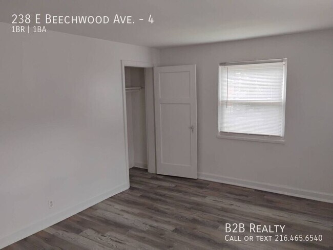 Building Photo - 238 E Beechwood Ave