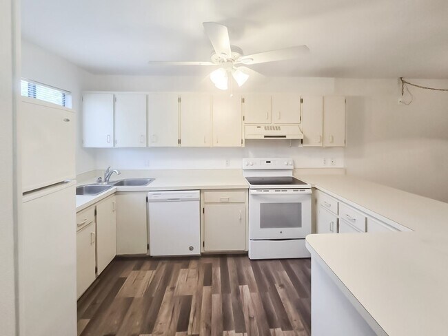 Building Photo - Limited-Time Offer: 1 month Rent free for 13 month lease, Apply now!