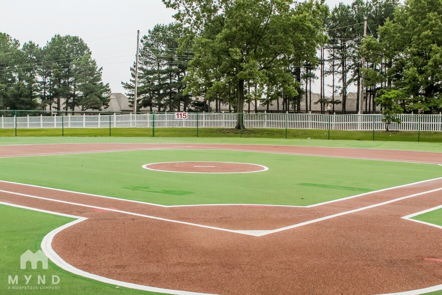 Building Photo - 5885 Landau Drive