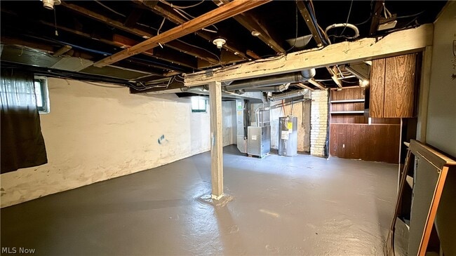Building Photo - 987 Boone St