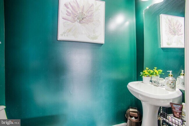 Building Photo - 9820 Berrywood Ct