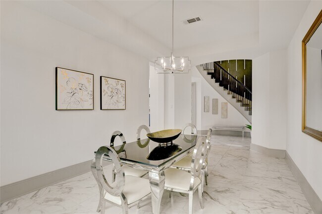 Building Photo - 1922 Pleasant Grove Dr