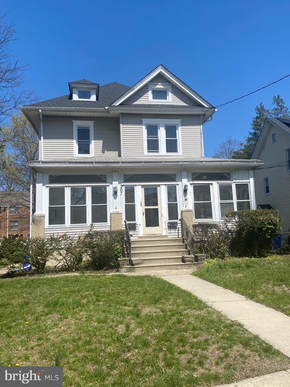 Building Photo - 207 Park Ave