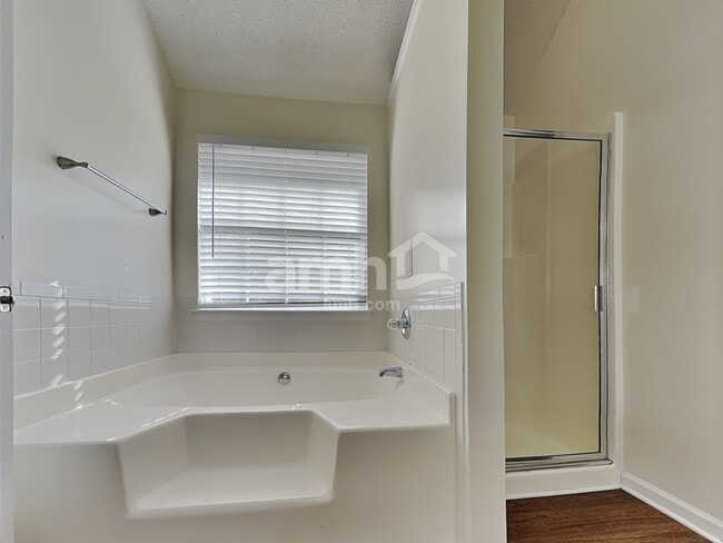 Building Photo - 3232 Spring Mesa Dr SW