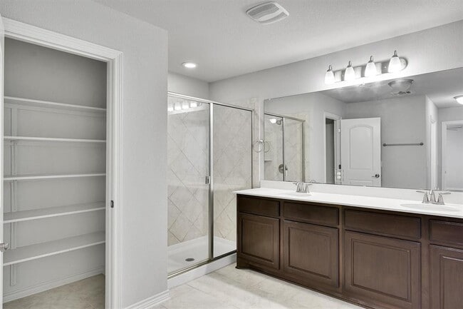 Building Photo - 9111 Gage Dr