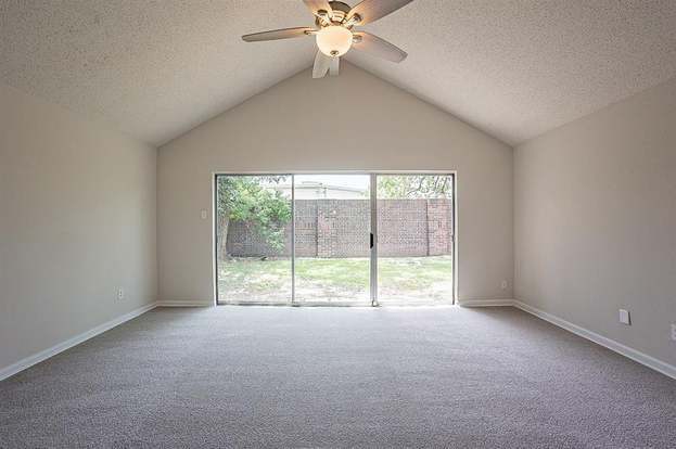 Building Photo - 14651 Via Del Norte Dr