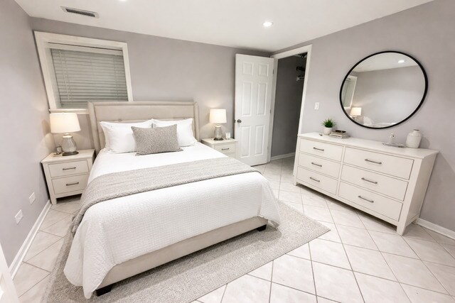 Building Photo - 2326 N Kostner Ave