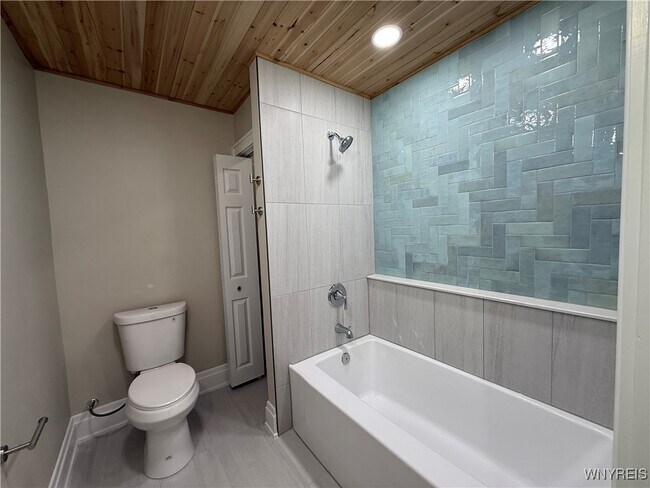 Building Photo - 336 Germania St