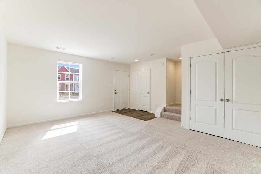 Building Photo - 47 Orch Grn Dr