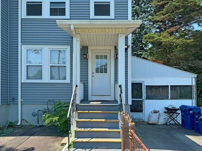 Building Photo - 28 Rodman St