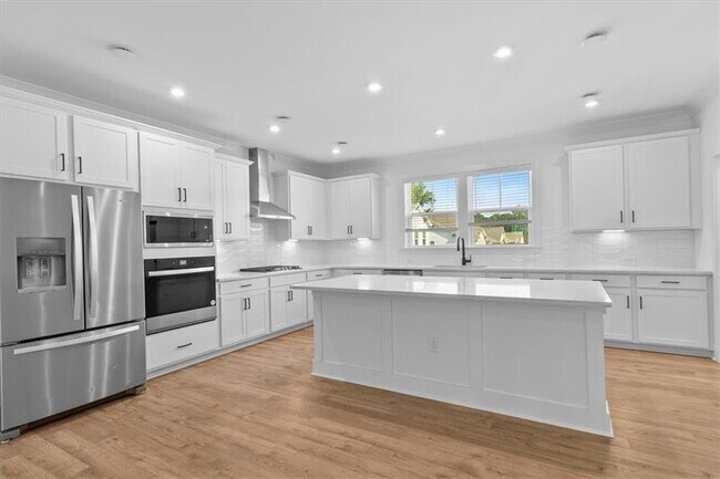 Building Photo - 3376 Macaiva Aly