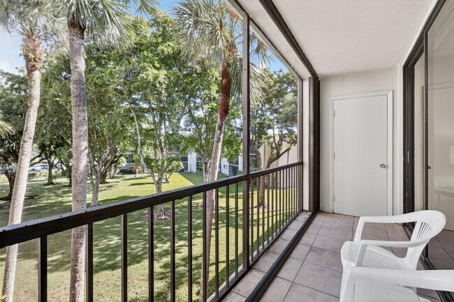 Building Photo - 5220 Las Verdes Cir