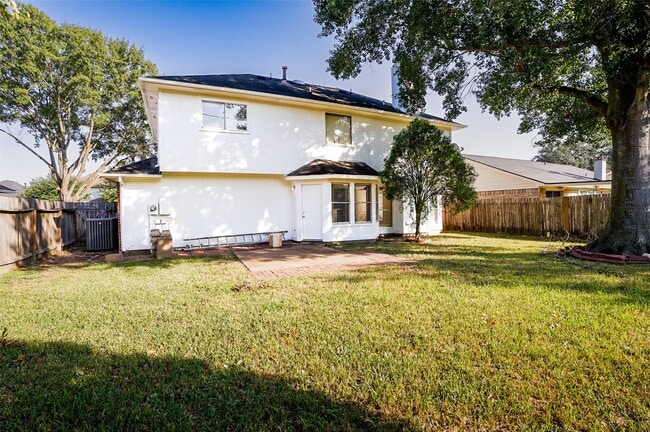 Building Photo - 2103 Charlton House Ln