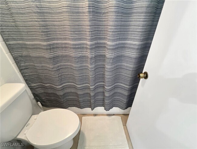 Building Photo - 600 Neapolitan Way