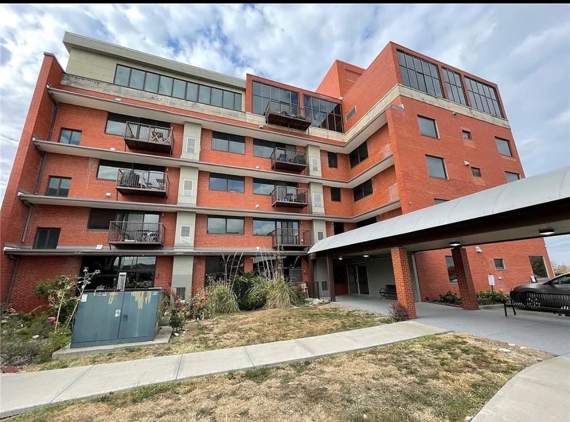 Building Photo - 2940 Baltimore Ave