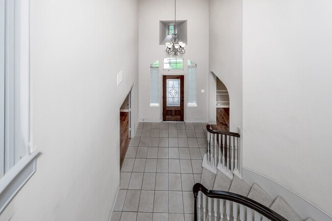 Building Photo - 12406 Santiago Cove Ln